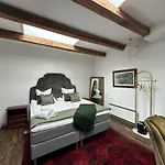 Otel Liselund Ny Slot Borre