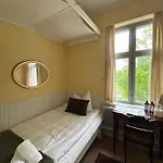 Liselund Ny Slot 2* Borre
