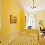 Liselund Ny Slot Hotell 2*