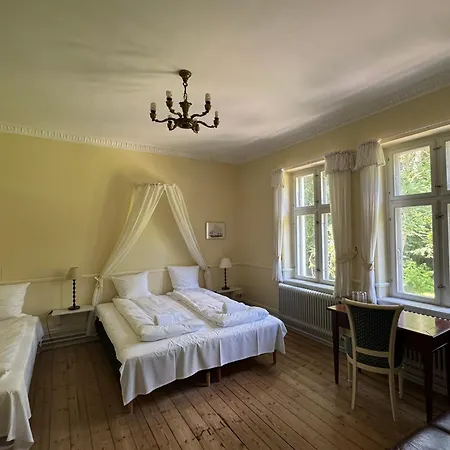 Hotel Liselund Ny Slot 2*
