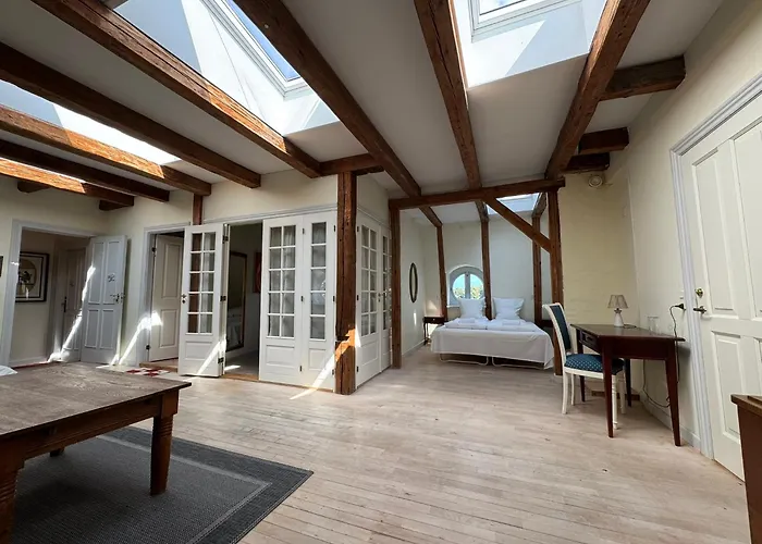 מלון Liselund Ny Slot 2*