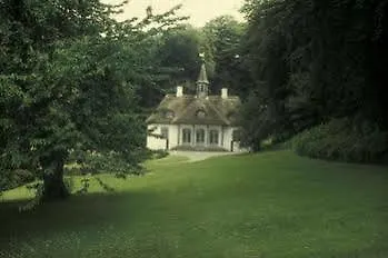 מלון Liselund Ny Slot 2*